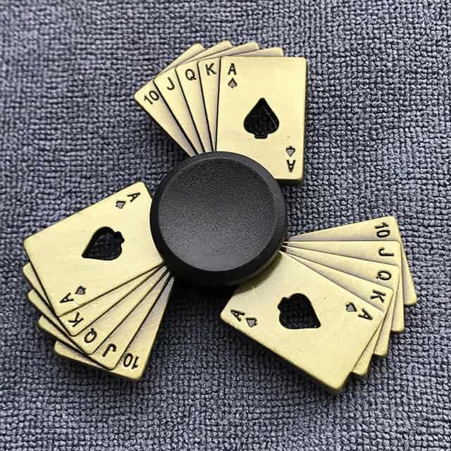 Hand Spinner <Br>Card Game